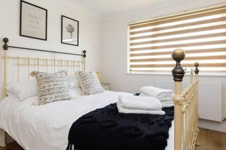 Charming Bolthole 400M To Beach Earnley Ngoại thất bức ảnh